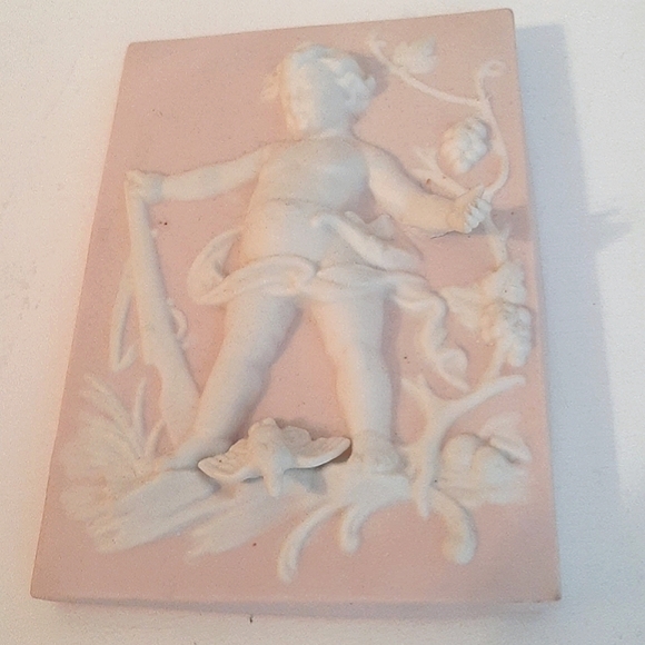 Vintage Bisque Pink & White Wall Plaques set of 4 - Picture 6 of 16